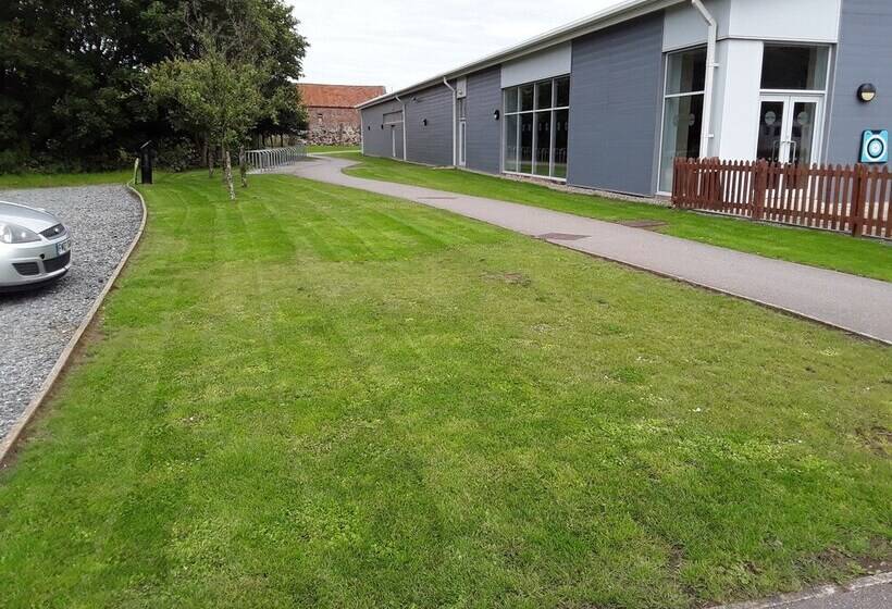 Luxury Caravan Only 10 Mins From The Beach