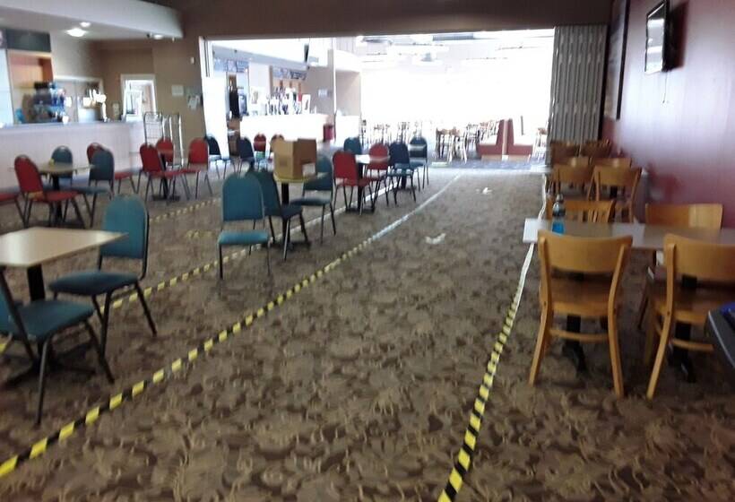 Luxury Caravan Only 10 Mins From The Beach