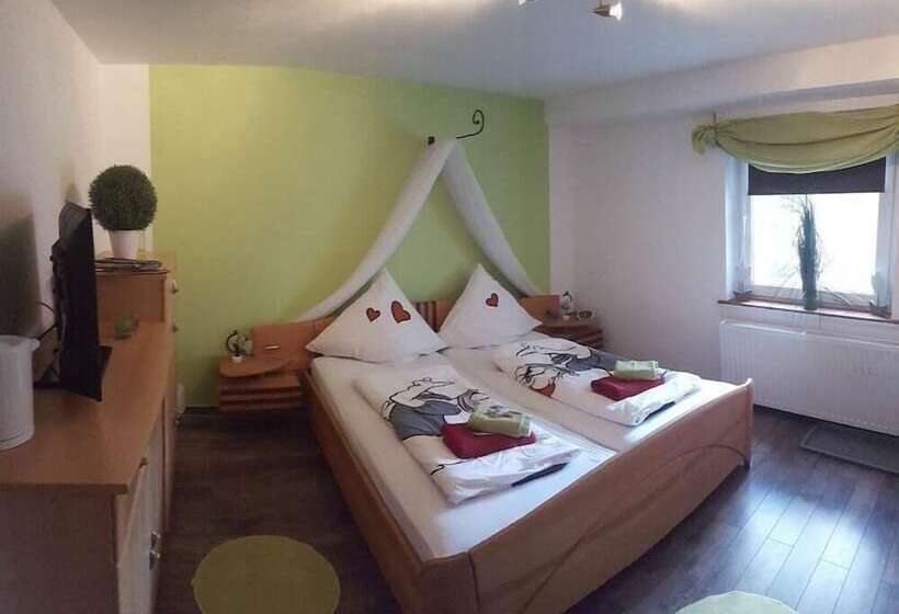 پانسیون Gästezimmer Haus Talblick
