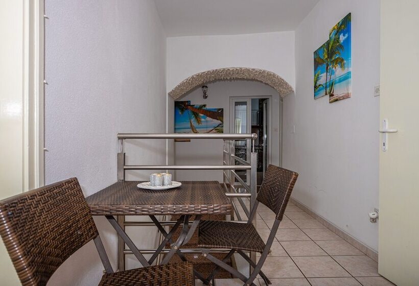 膳宿费 Guest House Gabrijela