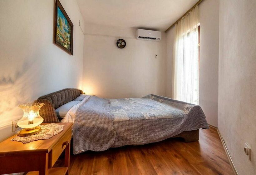 פנסיון Guest House Stić