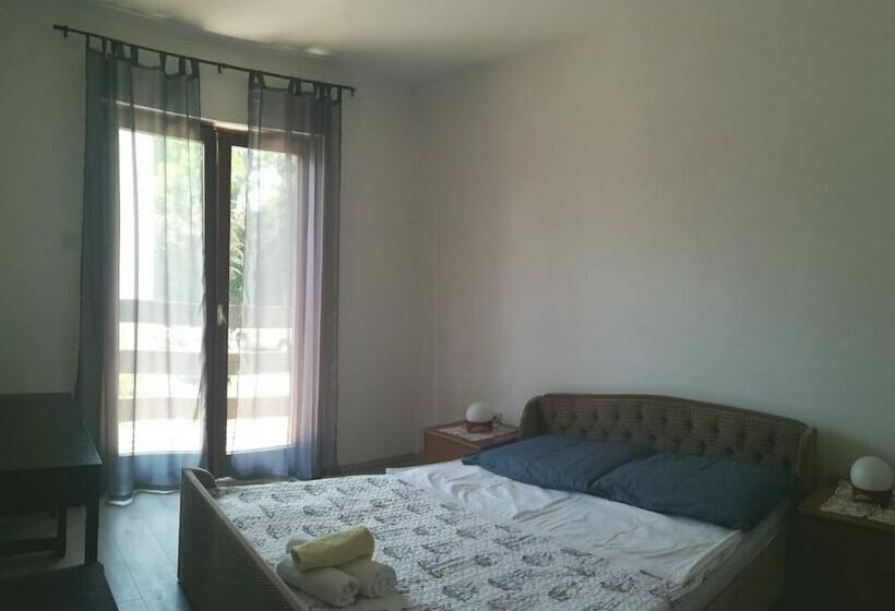 פנסיון Guest House Stić