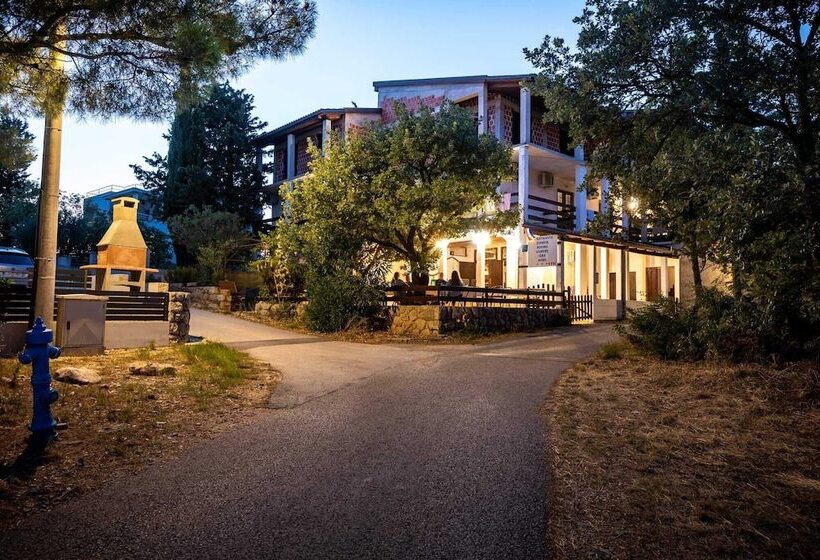 פנסיון Guest House Stić