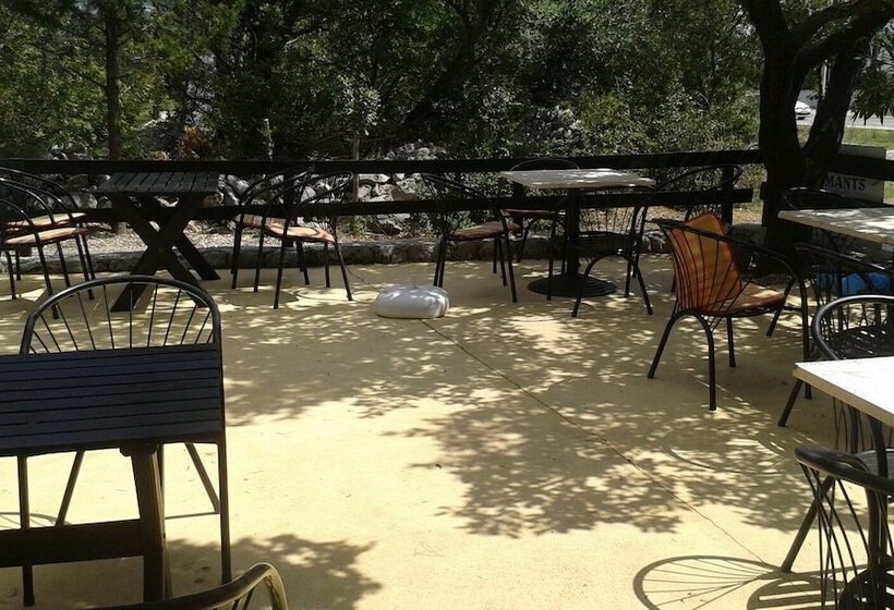 פנסיון Guest House Stić