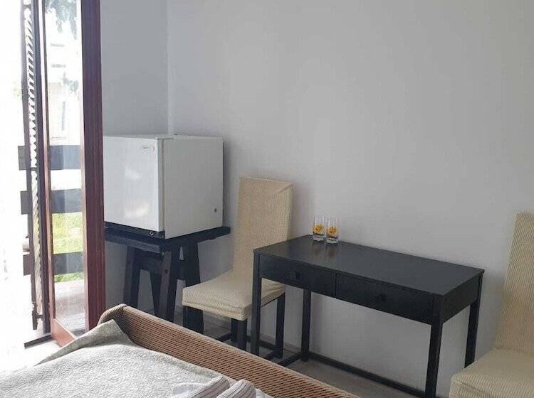 פנסיון Guest House Stić