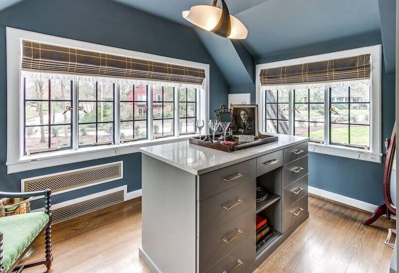 膳宿费 Julian Price House