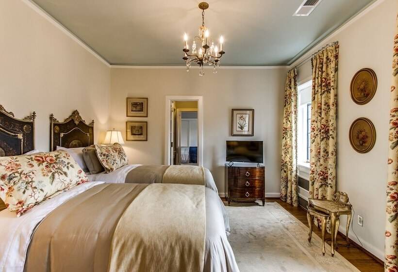 膳宿费 Julian Price House