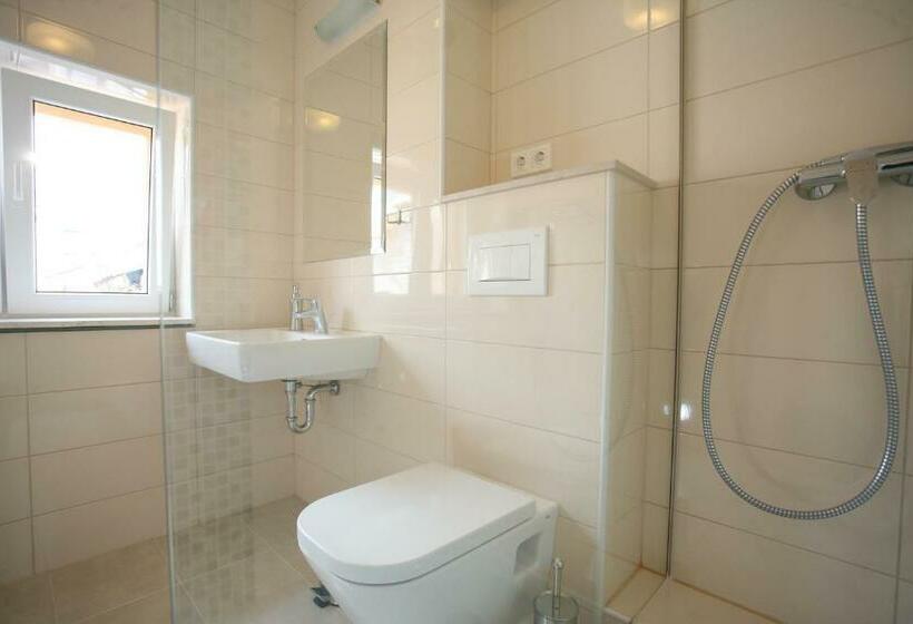 پانسیون Rooms Beljan