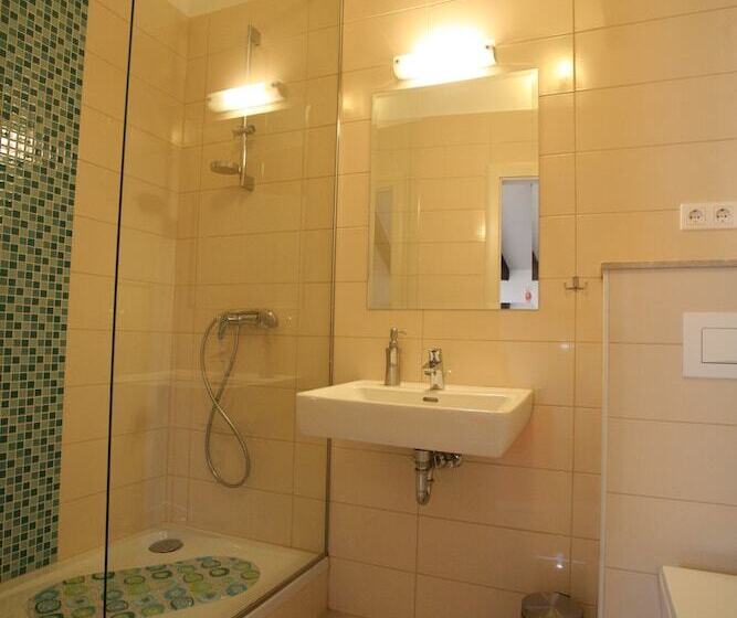 پانسیون Rooms Beljan