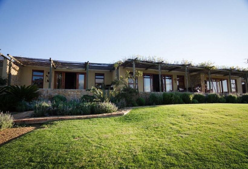 פנסיון Rouxwil Country House