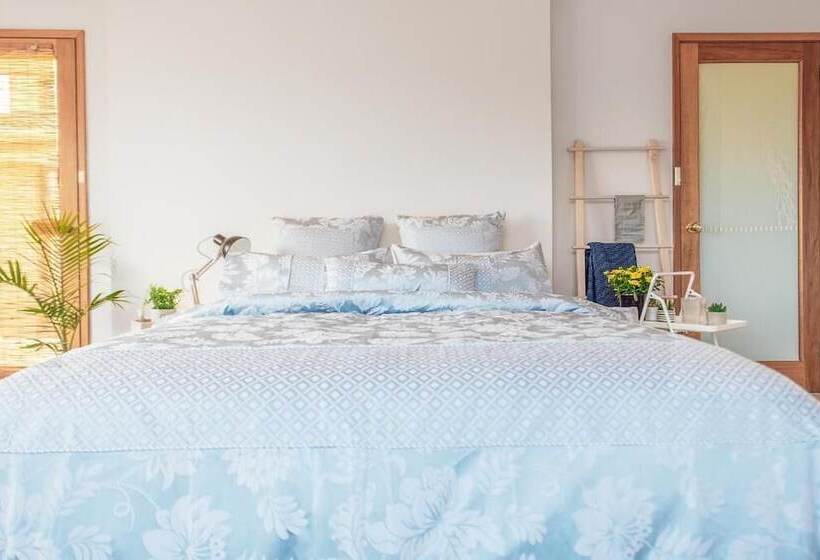 פנסיון Vintage Cuddle Guest House