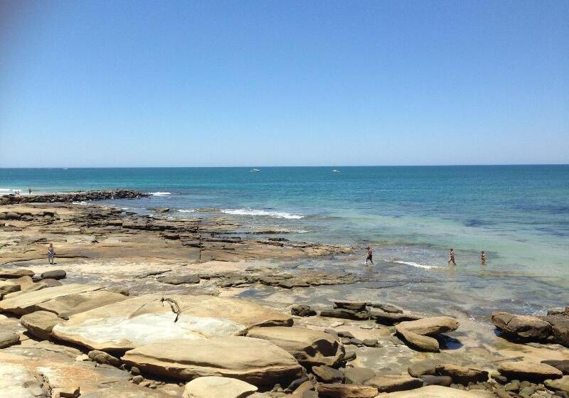 پانسیون Xyl Pets Friendly Seaside Boutique Guesthouse