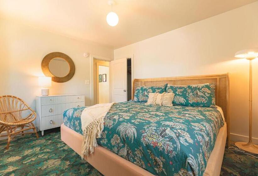 Rye Motor Inn   An Adults Only