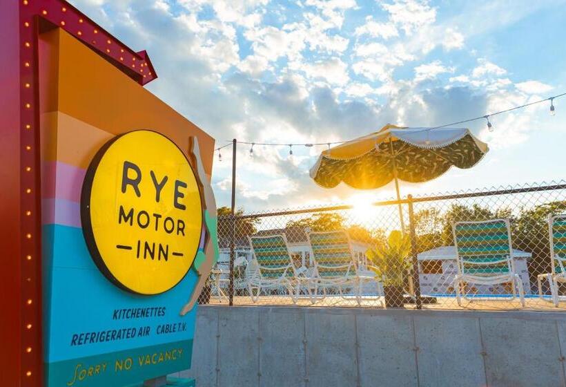 Rye Motor Inn   An Adults Only