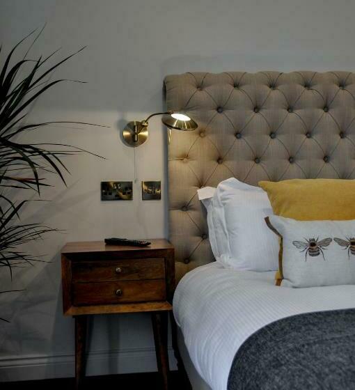 Upstairs At 33 Self Check In Boutique Accommodation In Worcester Centre