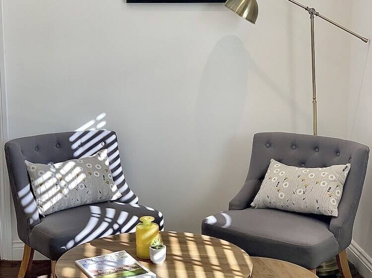 Upstairs At 33 Self Check In Boutique Accommodation In Worcester Centre