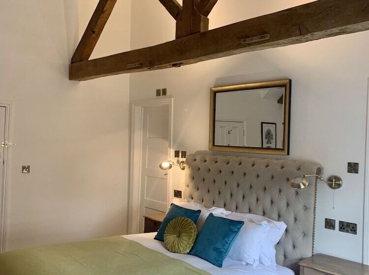 Upstairs At 33 Self Check In Boutique Accommodation In Worcester Centre