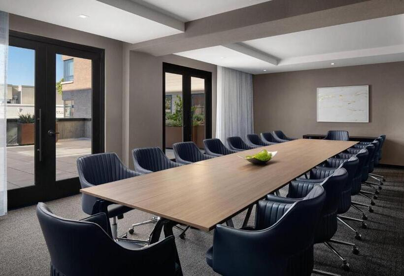 Ac Hotel By Marriott Santa Rosa Sonoma Wine Country