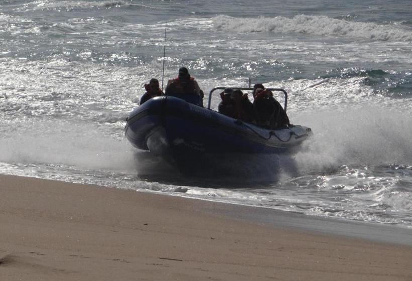 צימר Aliwal Dive Centre & Lodge