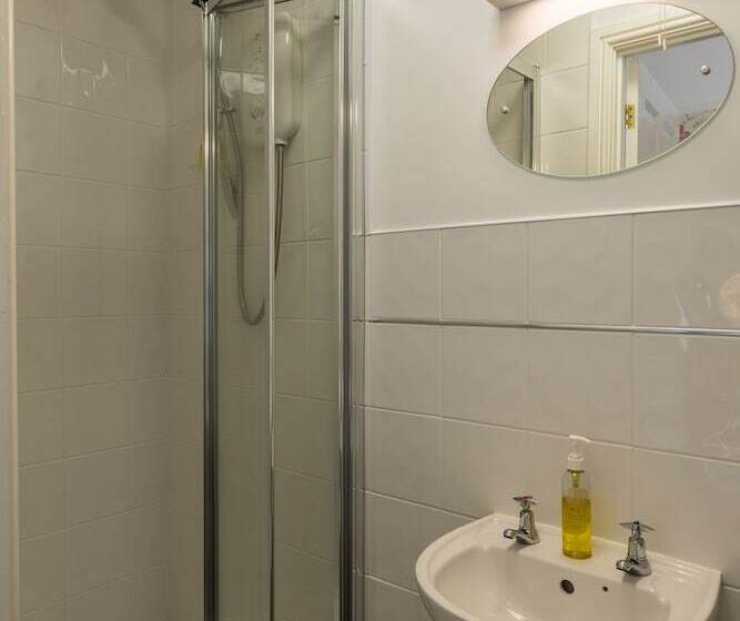 ベッドアンドブレックファースト Dorchester House