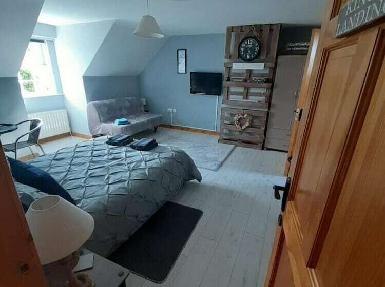 مبيت وإفطار Evaron House