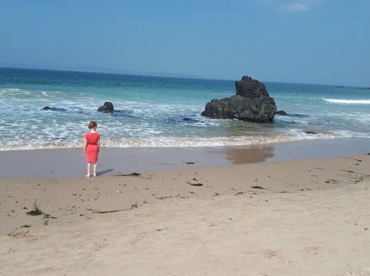 مبيت وإفطار Evaron House