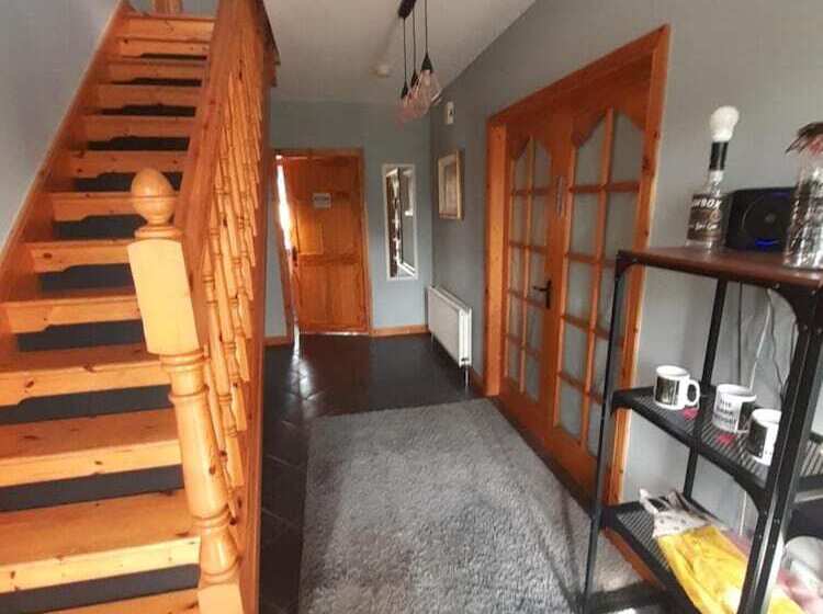 مبيت وإفطار Evaron House