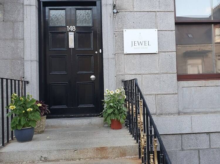 住宿加早餐  Jewel Guest House