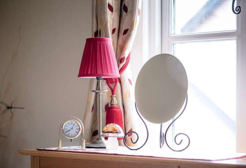 ベッドアンドブレックファースト Mere Brook House