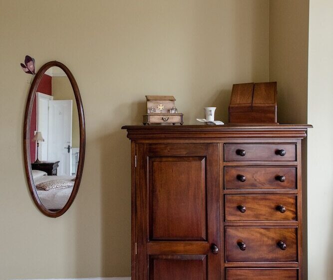 ベッドアンドブレックファースト Mere Brook House