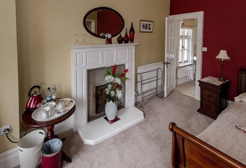 ベッドアンドブレックファースト Mere Brook House