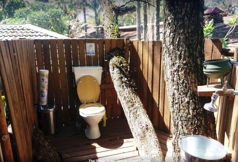 צימר The Sabie Town House Guest Lodge