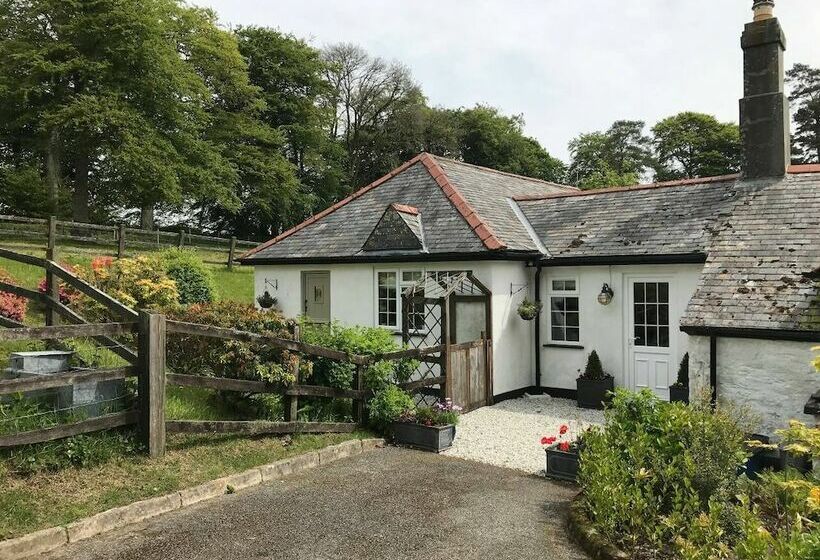 Bumble Bee Cottage