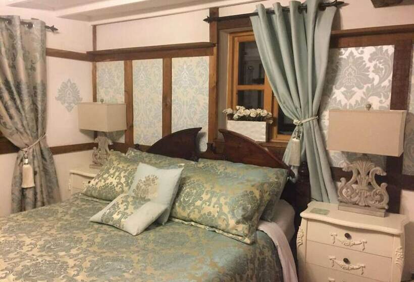 Dolweunydd Bed & Breakfast