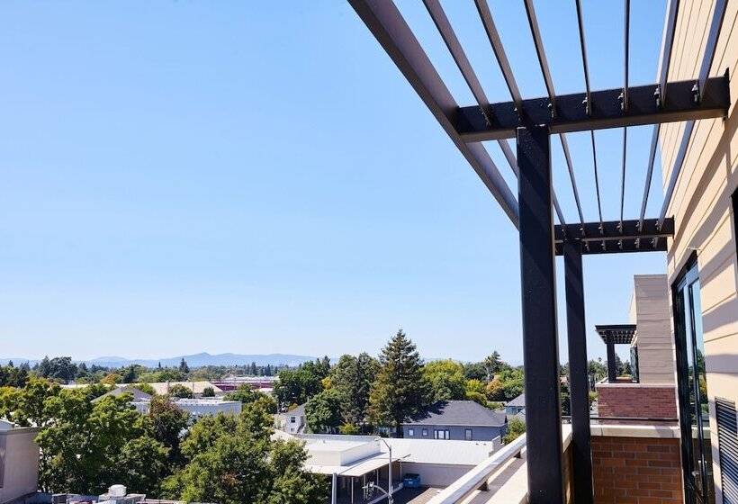 Ac Hotel By Marriott Santa Rosa Sonoma Wine Country