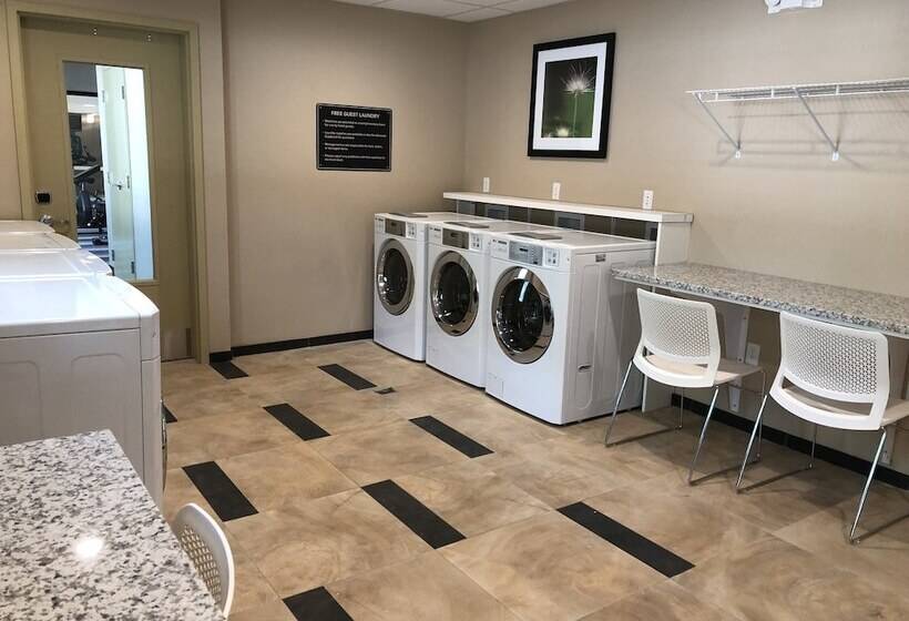 فندق Candlewood Suites   Panama City Beach Pier Park, An Ihg