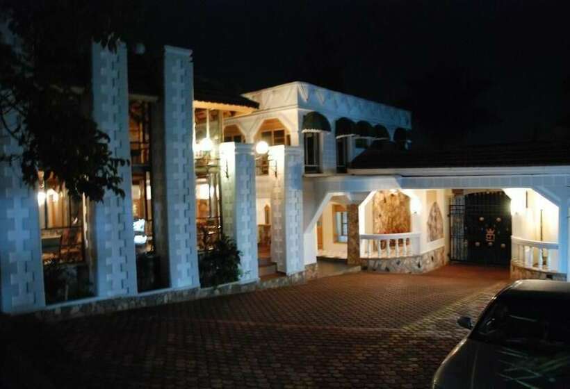 هتل Capitol Palace