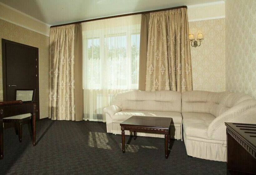 Отель Green Hall