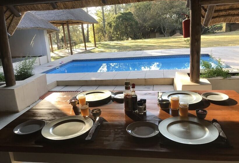 בית מלון כפרי Pine Valley Lodge