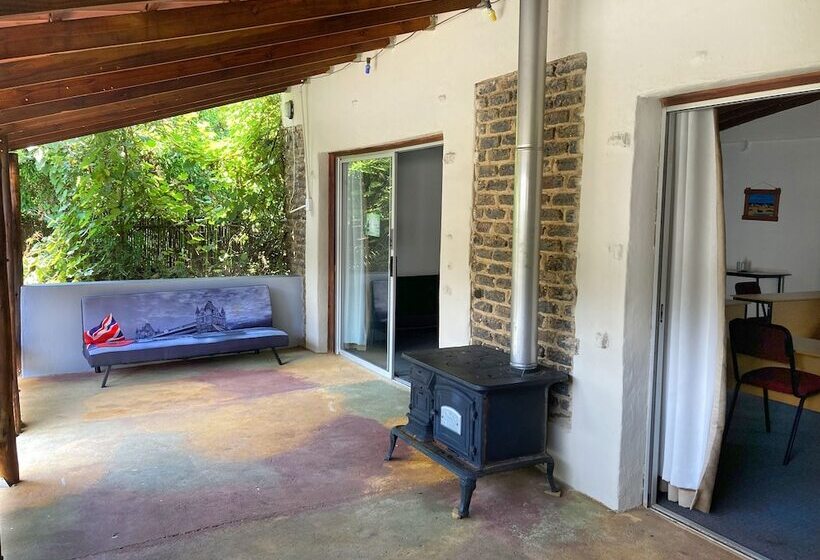 בית מלון כפרי Pine Valley Lodge