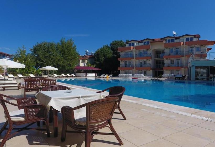 Отель Regum Life