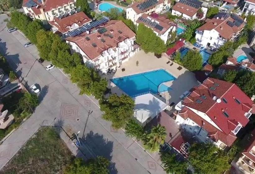 Отель Regum Life