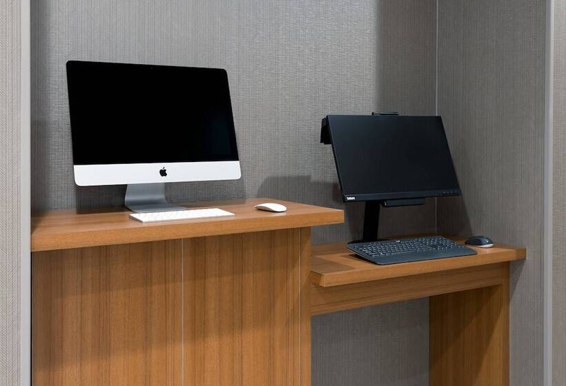 فندق Springhill Suites Lakeland