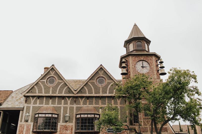 ホテル The Winston Solvang