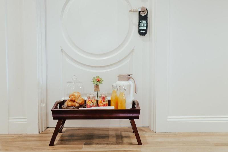 ホテル The Winston Solvang