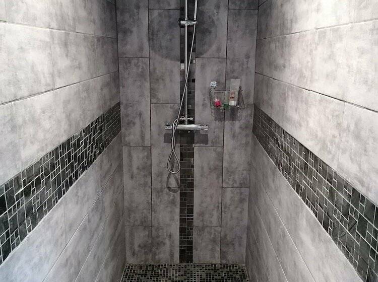 פנסיון Belle Est La Nuit