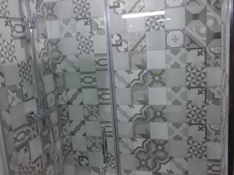 بنسيون Casa Clavero