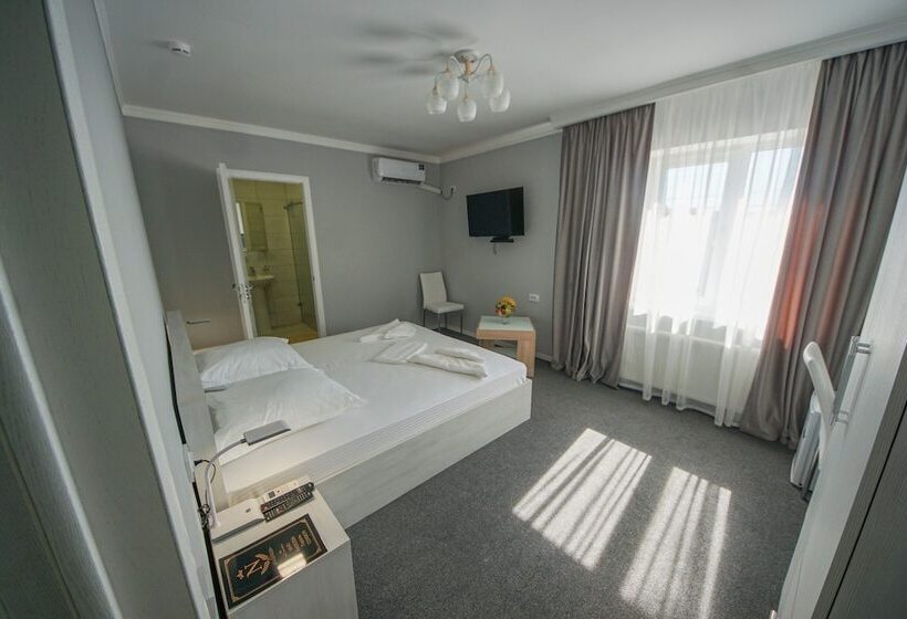 پانسیون Guest House Nadezhda