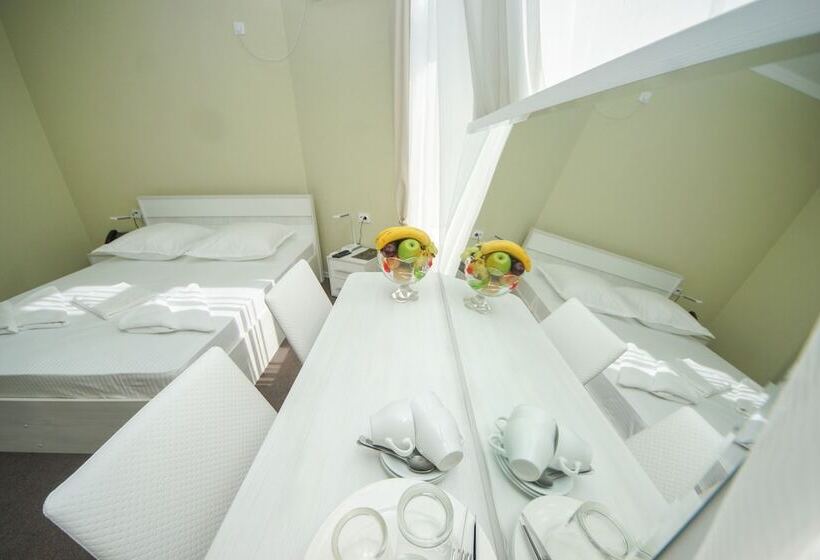 پانسیون Guest House Nadezhda