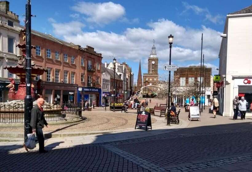 פנסיון Lindean Guest House